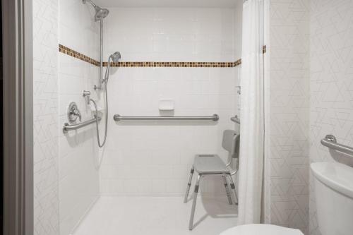 holiday inn express philadelphia penns landing by ihg