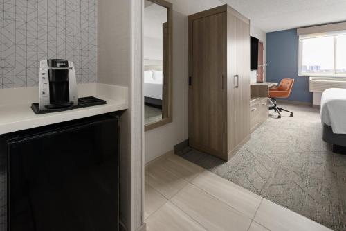 holiday inn express philadelphia penns landing by ihg
