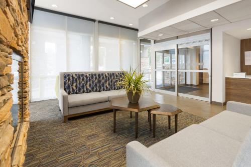 holiday inn express philadelphia penns landing by ihg
