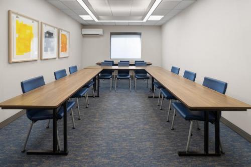 holiday inn express philadelphia penns landing by ihg