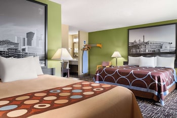 super 8 by wyndham dyersville near field of dreams