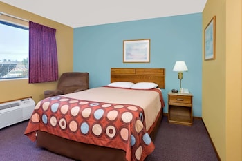 super 8 by wyndham dyersville near field of dreams