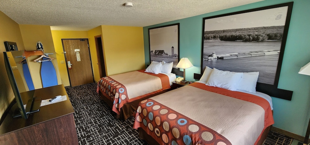 super 8 by wyndham dyersville near field of dreams