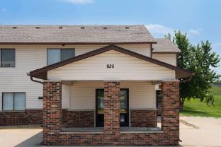 super 8 by wyndham dyersville near field of dreams