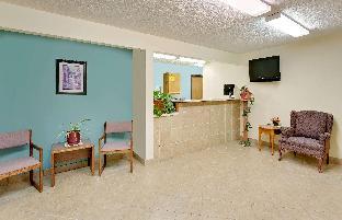 super 8 by wyndham dyersville near field of dreams