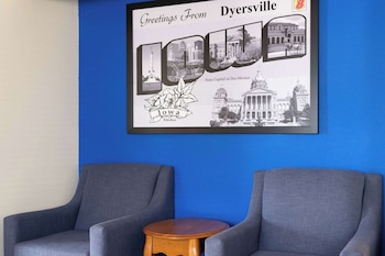 Super 8 By Wyndham Dyersville Near Field Of Dreams,Dubuque>>Chariton,3 star