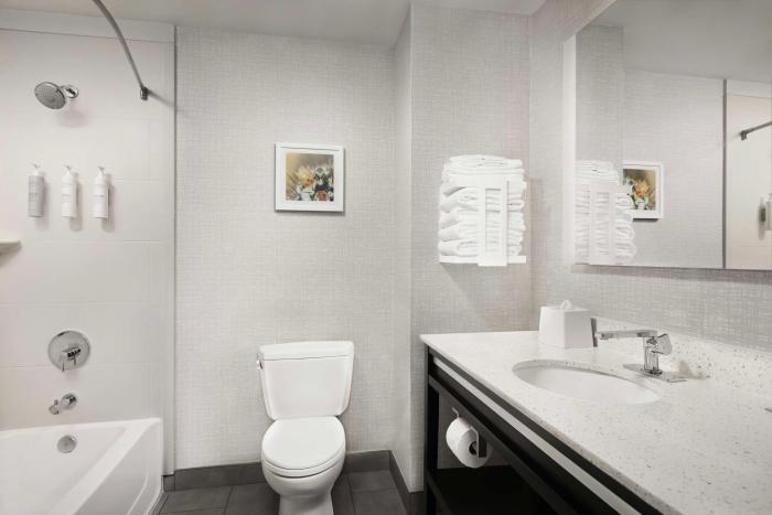 hampton inn and suites el paso east