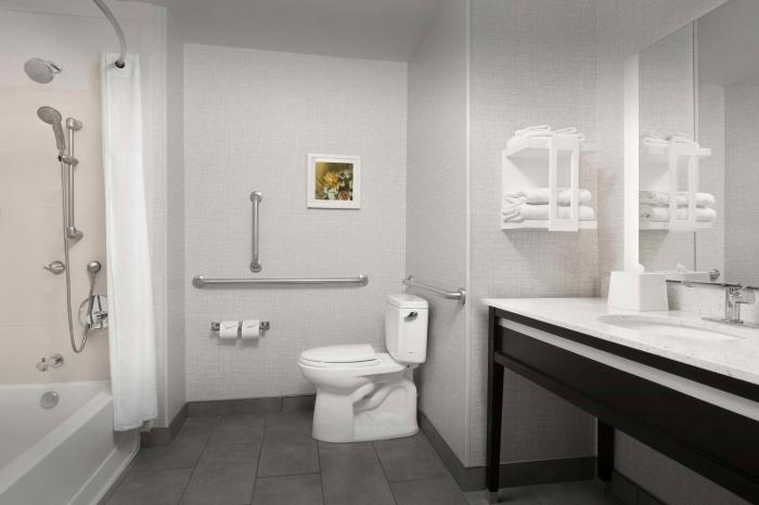 hampton inn and suites el paso east