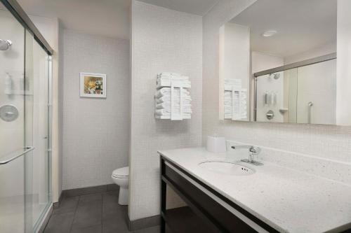 hampton inn and suites el paso east