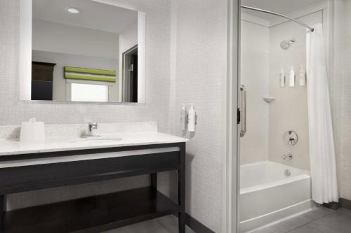 hampton inn and suites el paso east