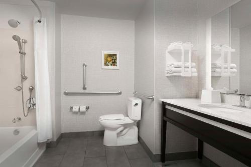 hampton inn and suites el paso east