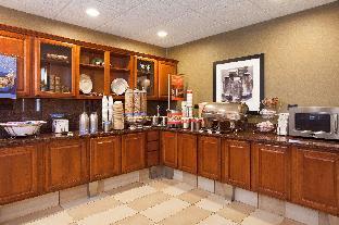 hampton inn and suites addison
