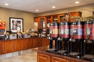 hampton inn and suites addison