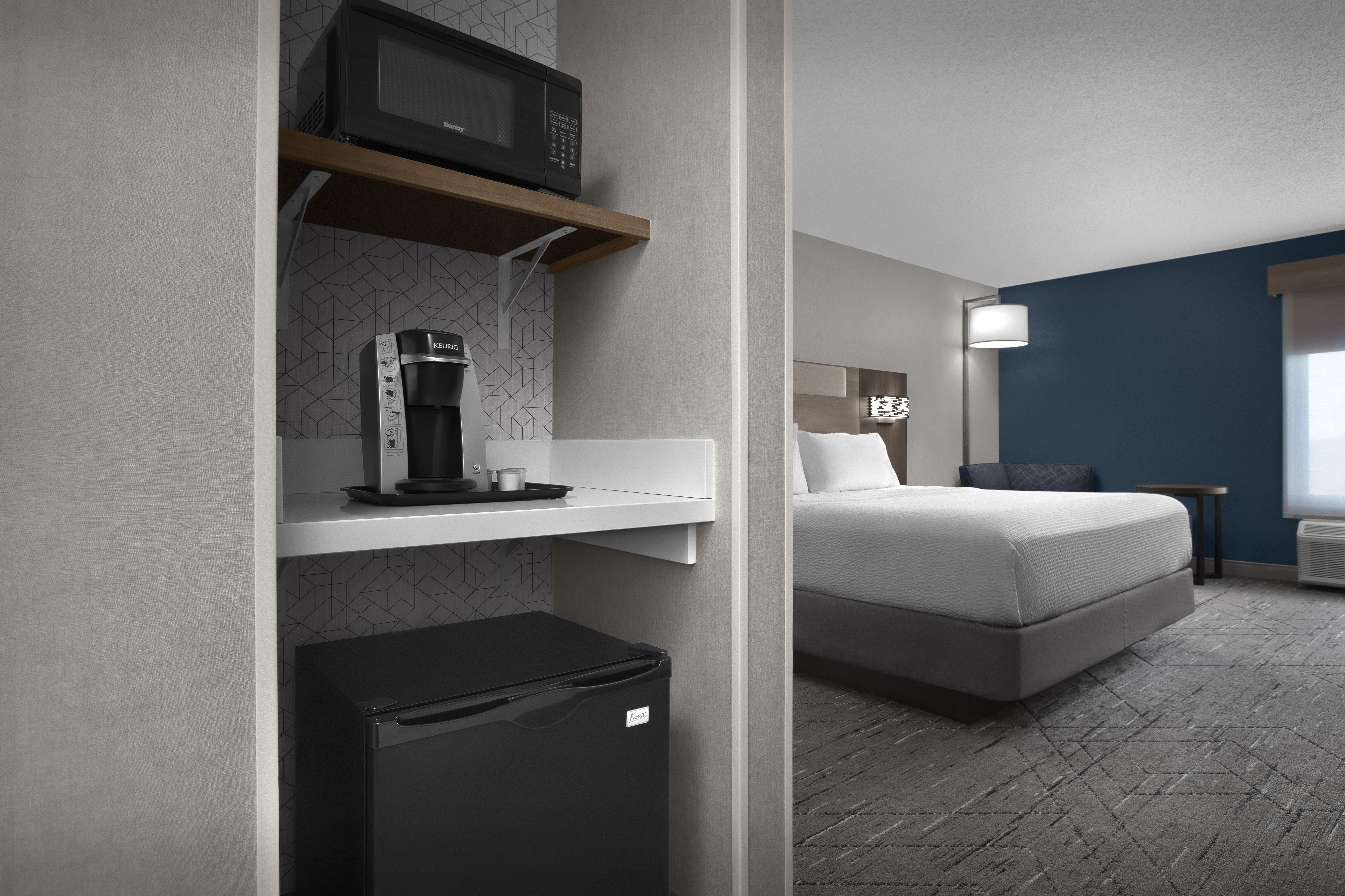 holiday inn express fargo west acres by ihg