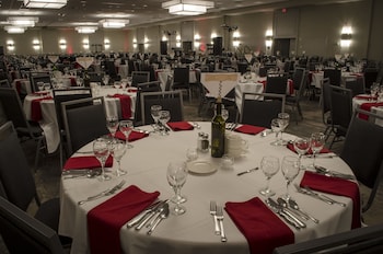 Holiday Inn Fargo By Ihg,West Fargo>>Fargo,4 star