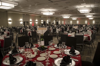 Holiday Inn Fargo By Ihg,West Fargo>>Fargo,4 star