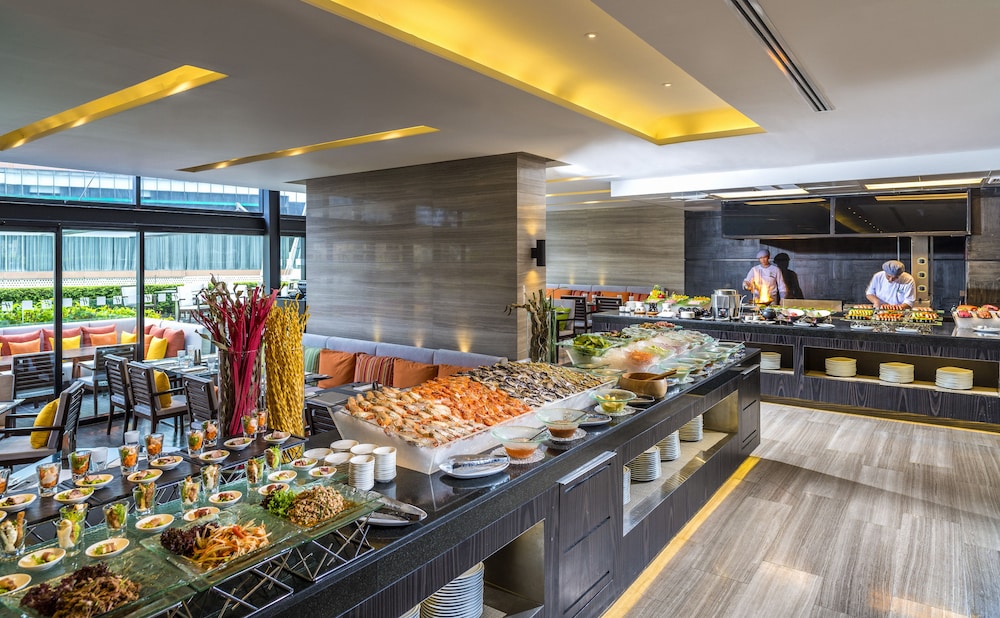 holiday inn bangkok sukhumvit by ihg