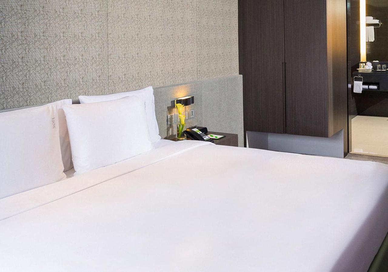 holiday inn bangkok sukhumvit by ihg