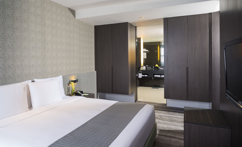 holiday inn bangkok sukhumvit by ihg