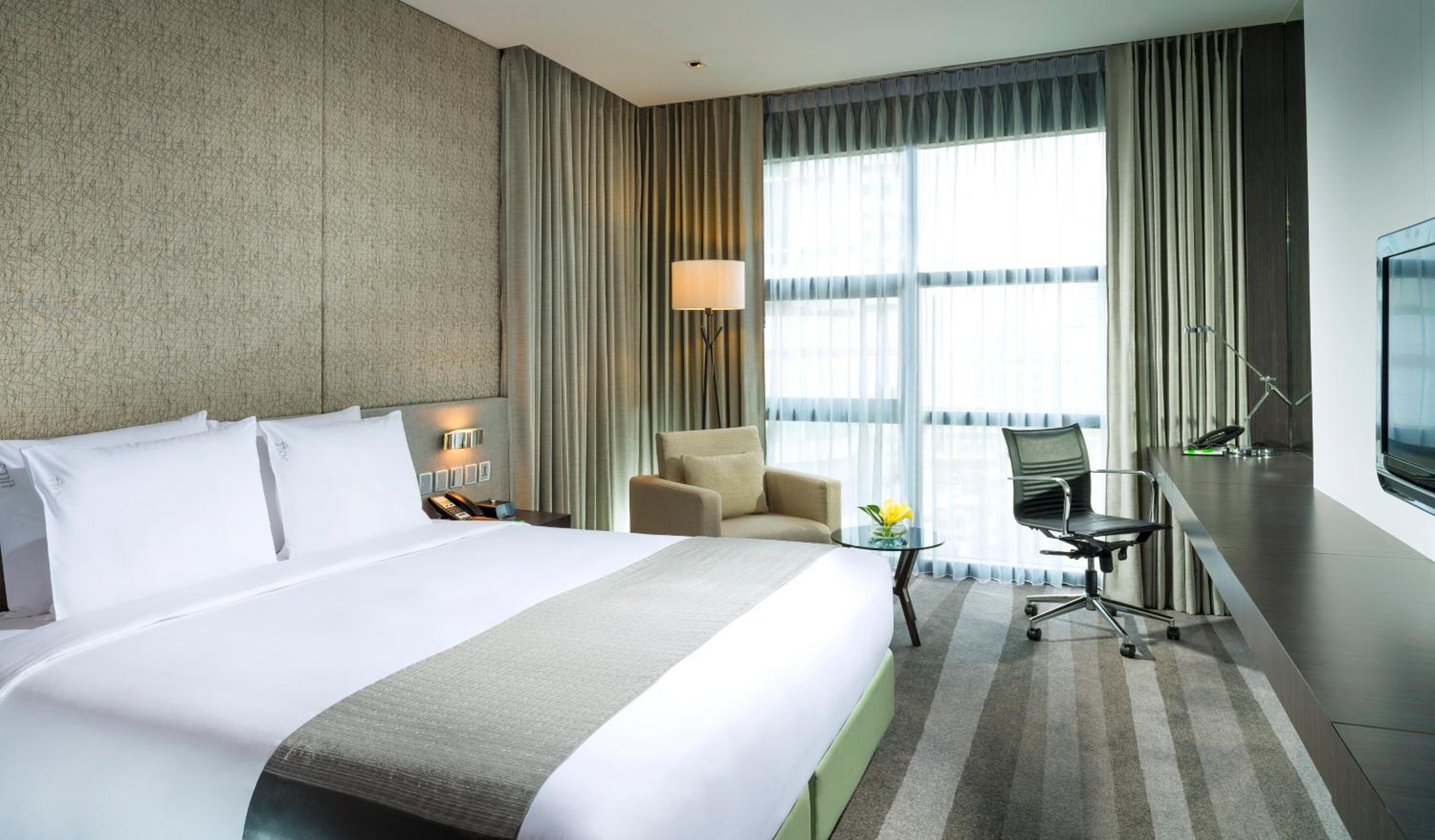 holiday inn bangkok sukhumvit by ihg