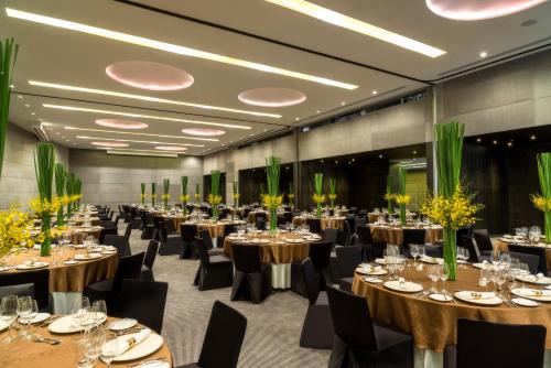 holiday inn bangkok sukhumvit by ihg