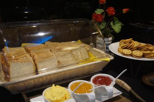 bangkok travel suites hotel