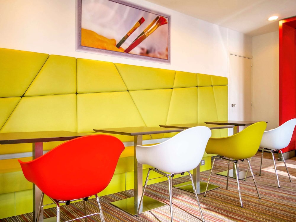 ibis styles honfleur centre historique