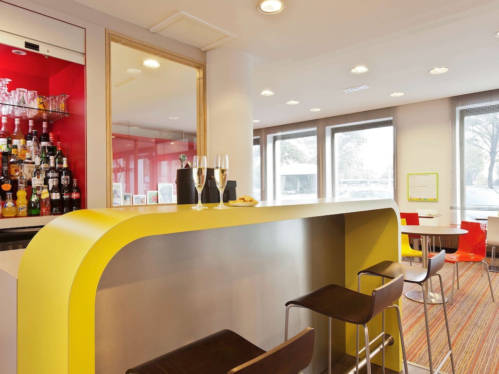 ibis styles honfleur centre historique