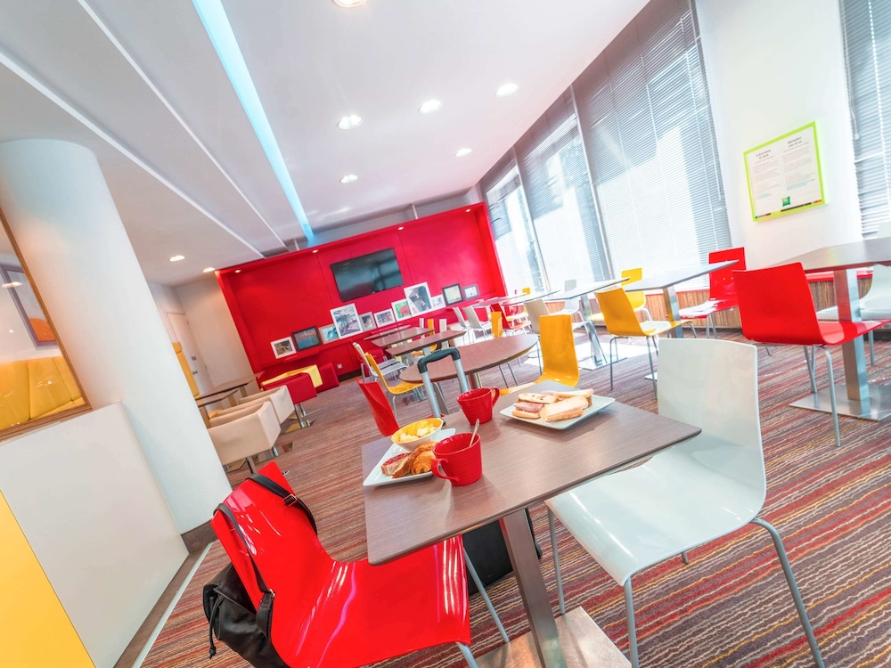 ibis styles honfleur centre historique