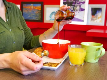 ibis styles honfleur centre historique