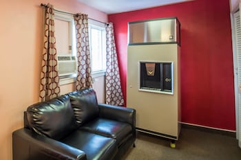 Econo Lodge Hornell,Cohocton>>Bath,2 star