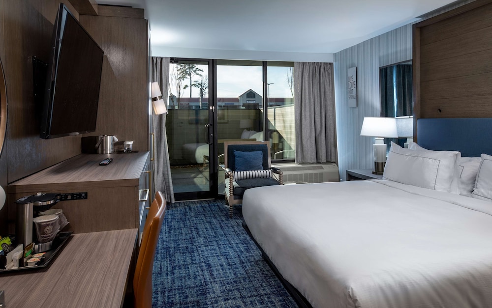 doubletree by hilton hot springs
