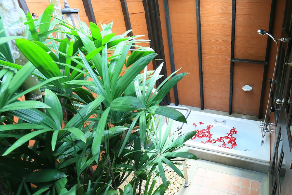 sunset park resort and spa