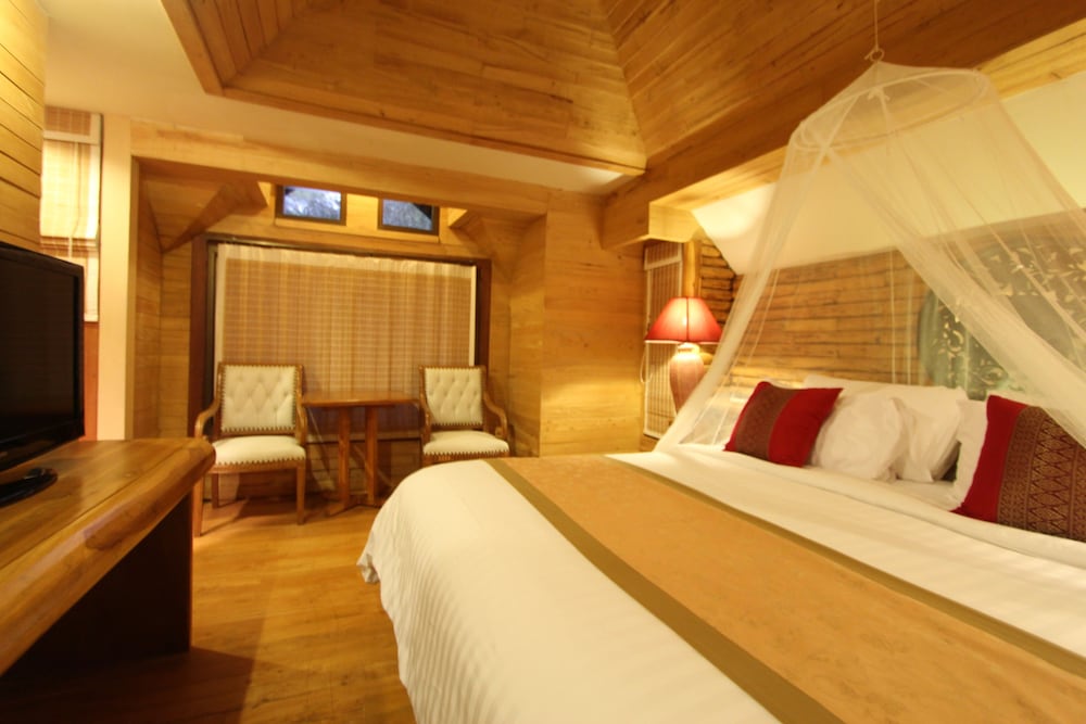 sunset park resort and spa