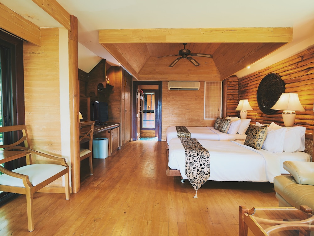 sunset park resort and spa