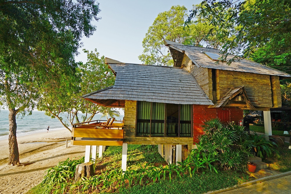 sunset park resort and spa