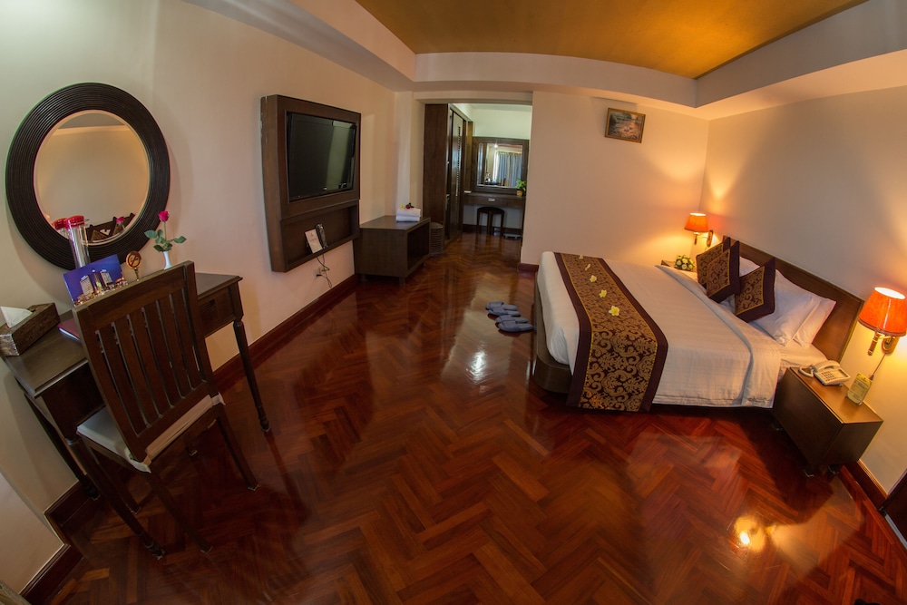 hotel yangon