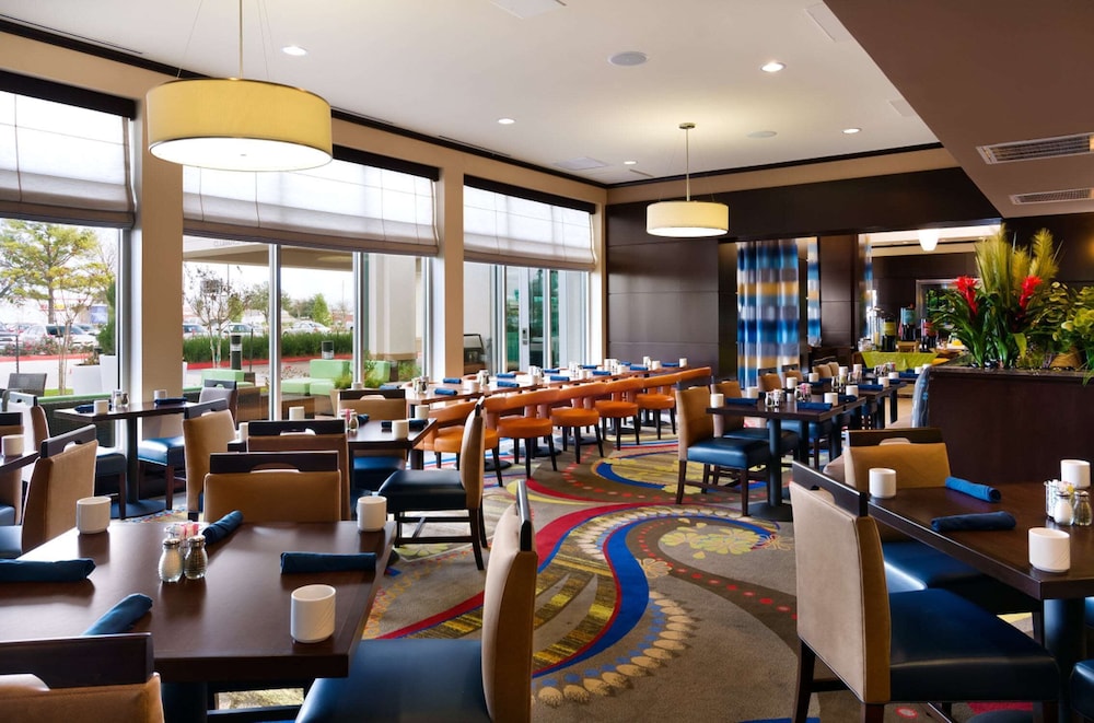 hilton garden inn houston nw america plaza