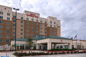 hilton garden inn houston nw america plaza