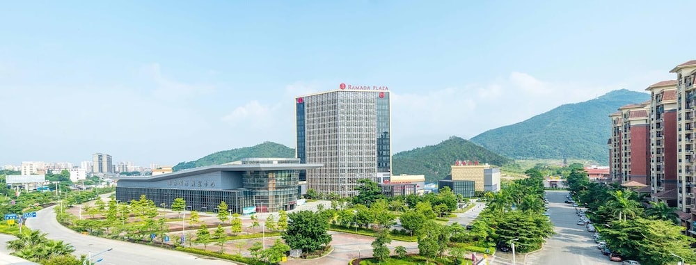 ramada plaza huizhou east