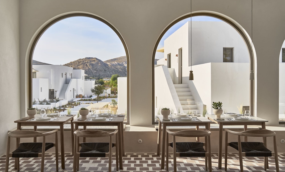 paros