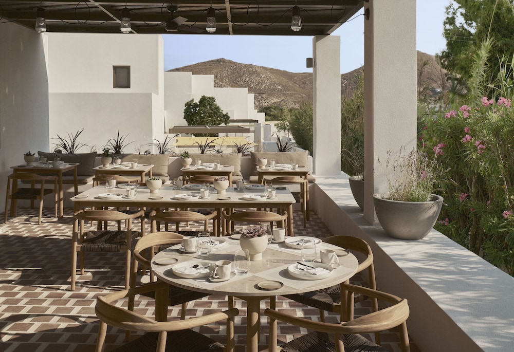 paros