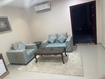cheerful hotel al rass