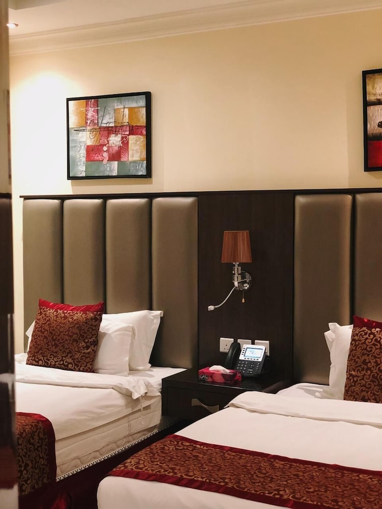 cheerful hotel al rass