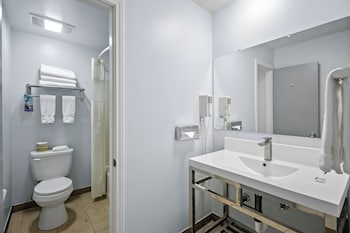 sol springs inn