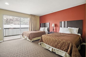 sol springs inn