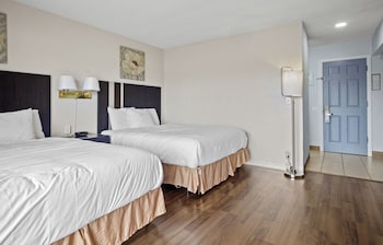 sol springs inn