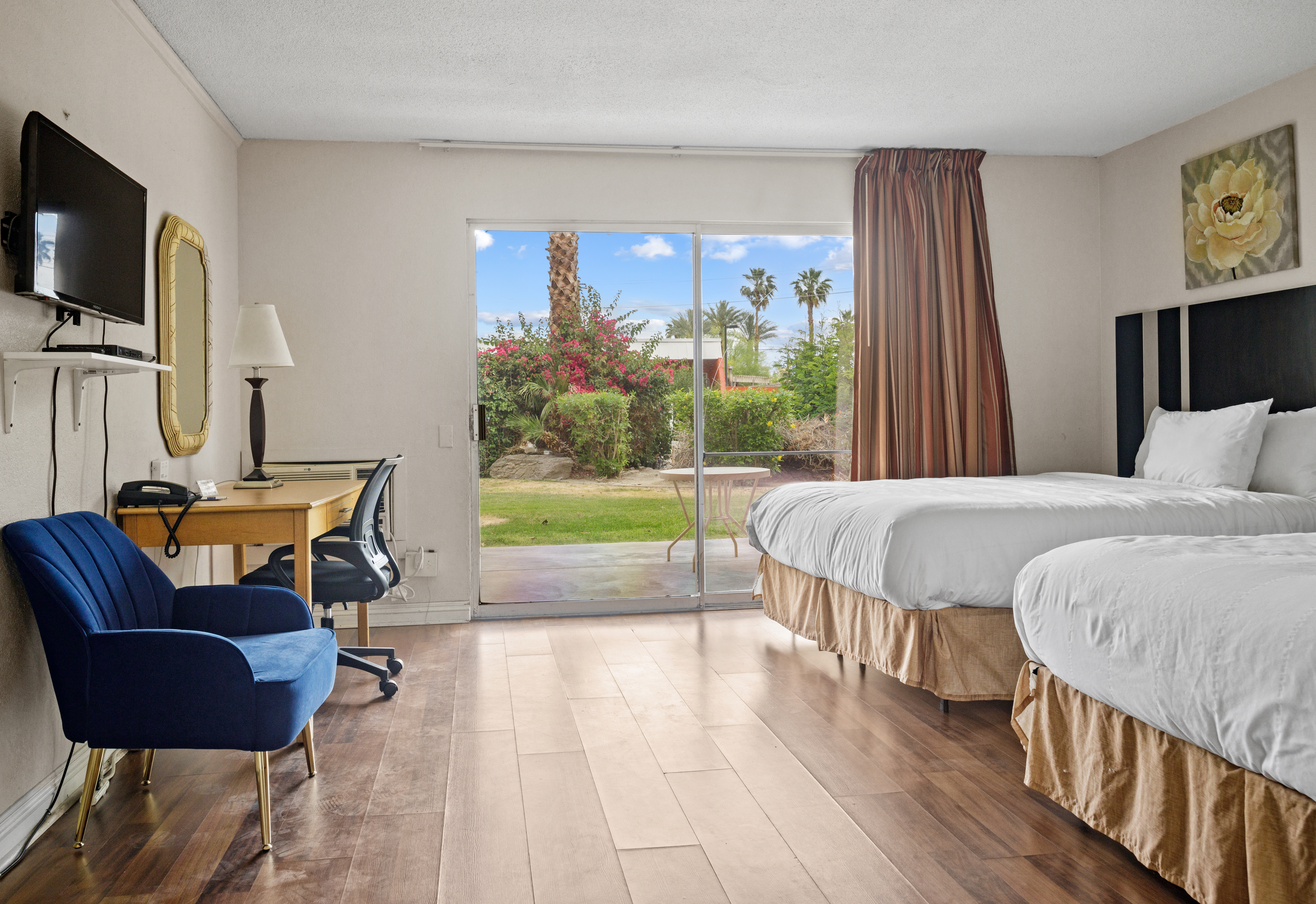sol springs inn