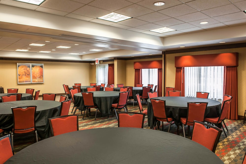 holiday inn indianapolis downtown by ihg