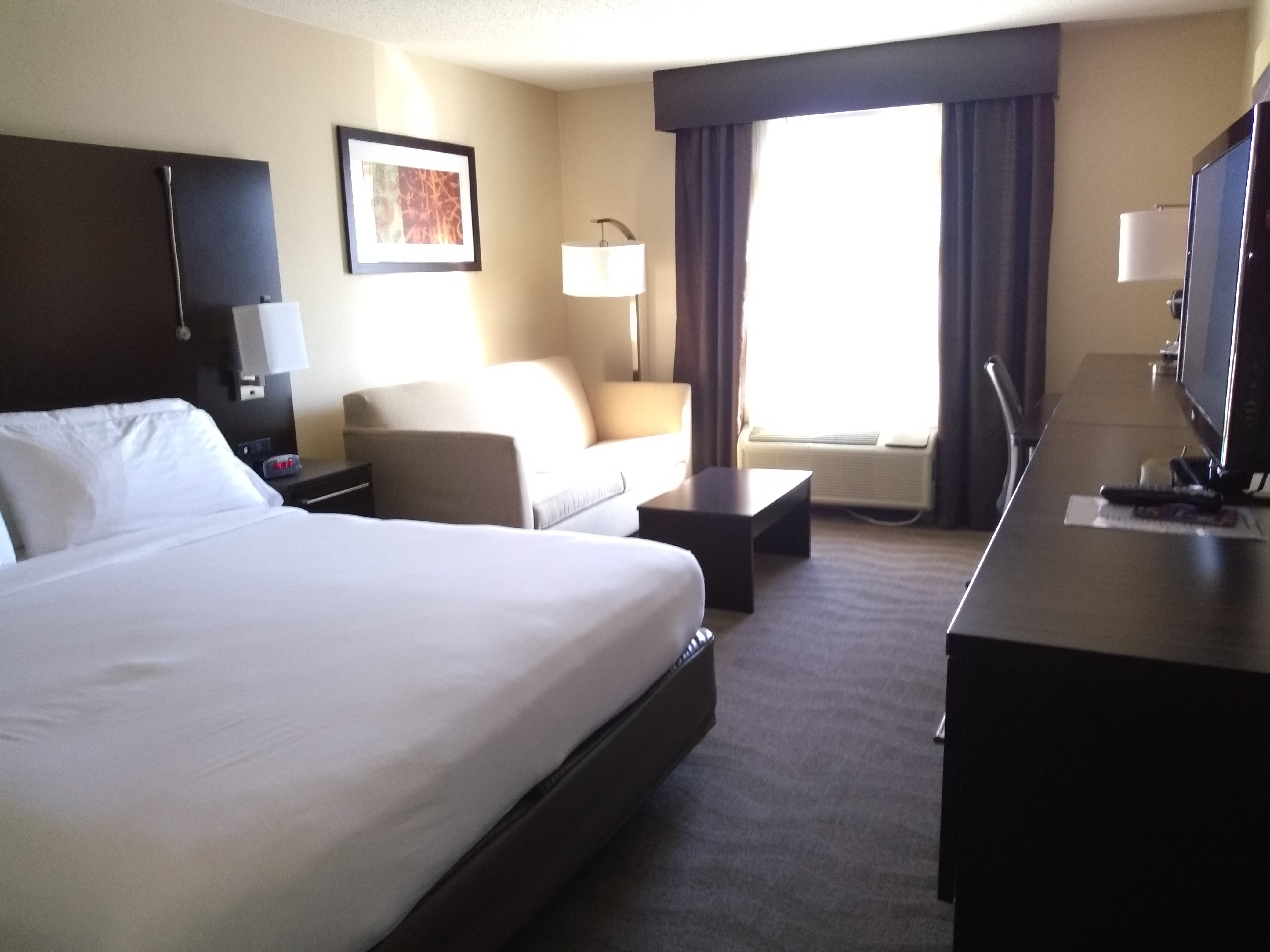 holiday inn express hotel and suites waterford by ihg
